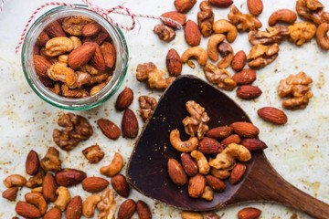 Spice Roasted Mixed Nuts
